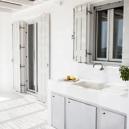 Villa Luxury Seafront Aliki (Paros)